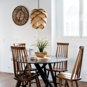 Lux Chair & Table